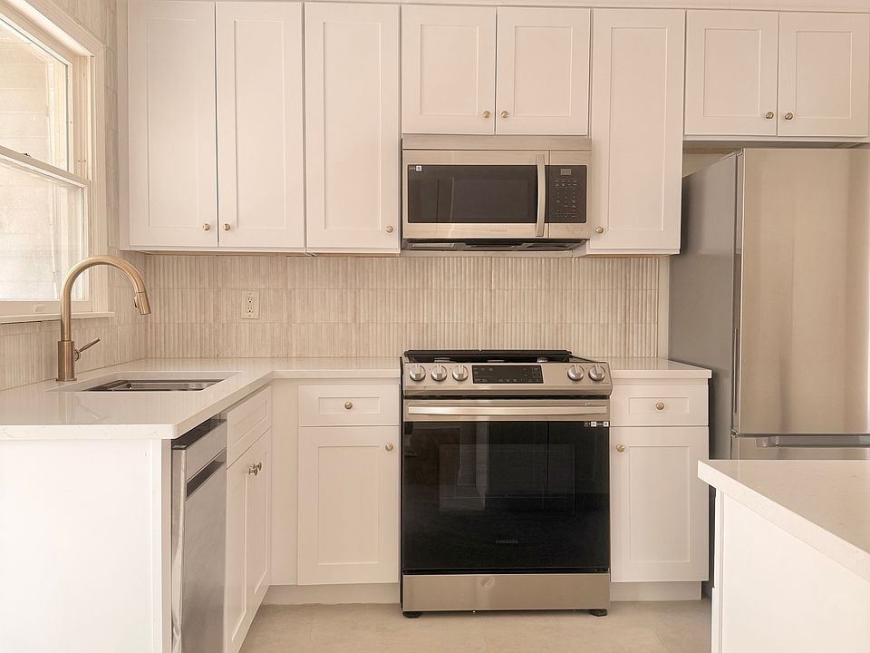 1st image of 36 W Prospect St Floor 1