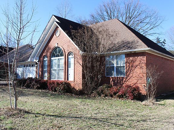 3rd image of 605 Chesapeake Dr