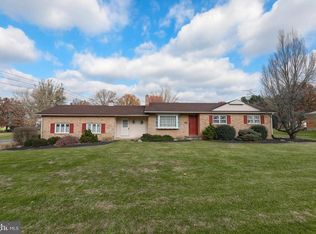 1921 Lancaster Rd, Manheim, PA 17545