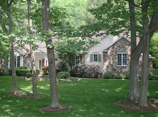 4244 Prestwick Dr, Erie, PA 16506