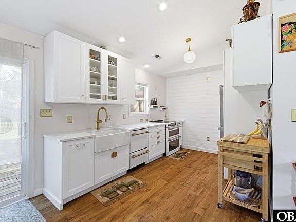 4th image of 903 Holly St Lot 1B