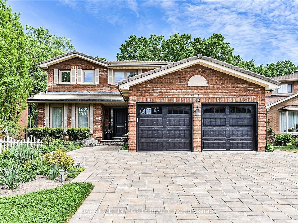 1st image of 42 Sycamore Dr