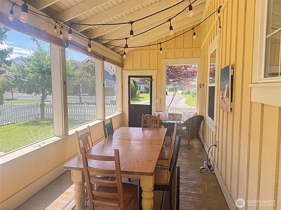 3rd image of 107 Barefoot Lane