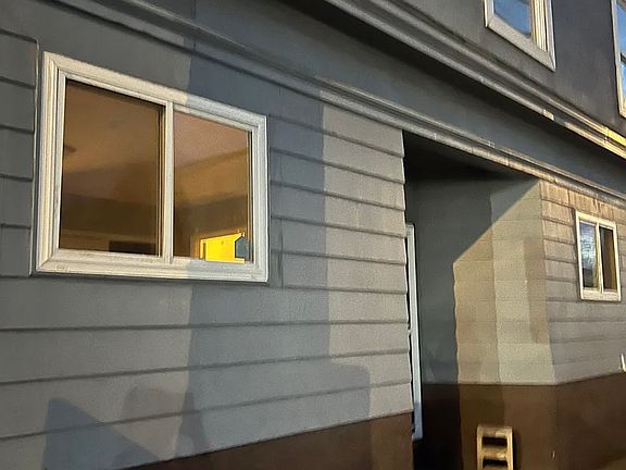 2nd image of 16 Lincoln Ave #18