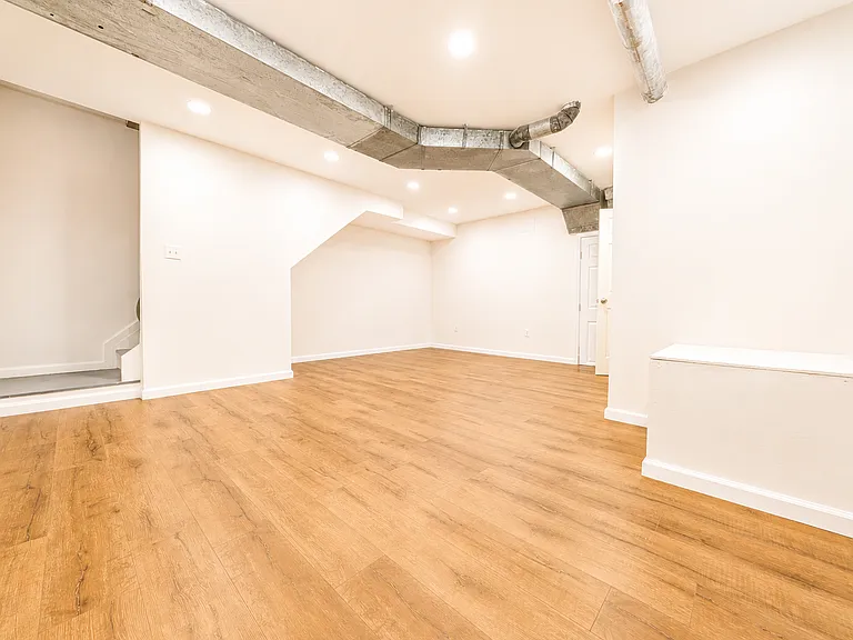 1419 Jordan St — Photo 26
