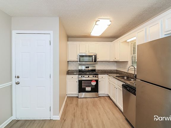 5th image of 115 Danielle Ct