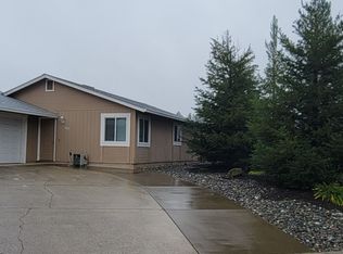 4253 White River Ct, Redding, CA 96003