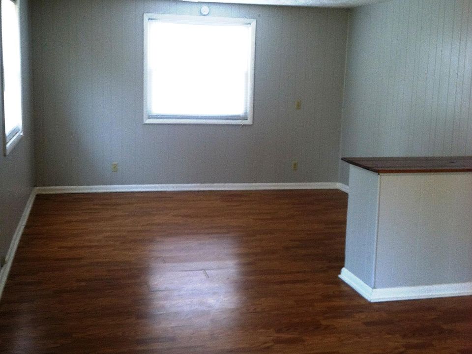 2nd image of 2321 Idle Hour Rd APT 4