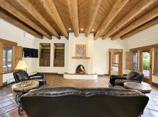 1860 Forest Cir, Santa Fe, NM 87505