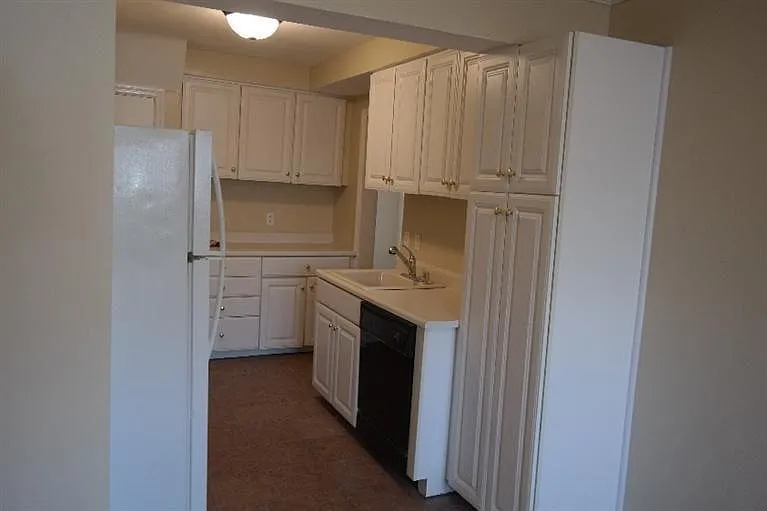 8139 Highland Pl — Photo 7