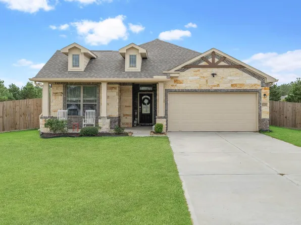 16450 Stonewall St, Conroe, TX 77303