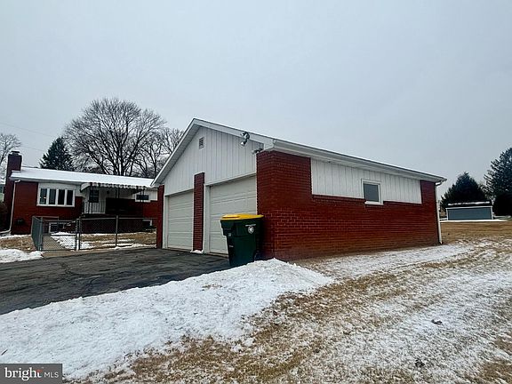 2nd image of 1193 Centre St