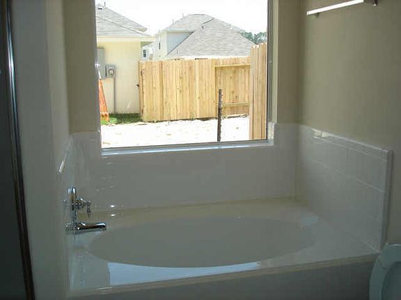 5th image of 15627 Kippers Dr