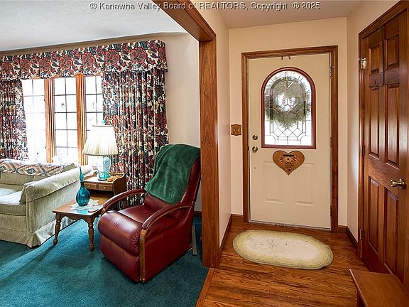 2nd image of 101 Rockcrest Dr