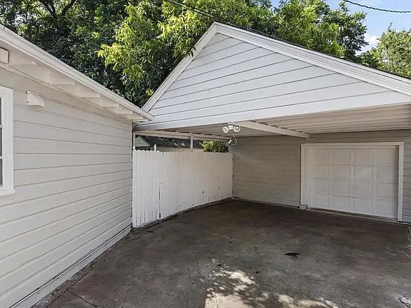 driveway/garage