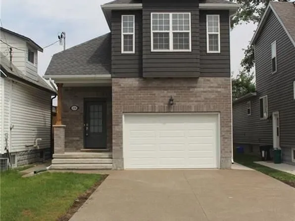 438 McAlpine Ave N, Welland, ON L3B 1T3