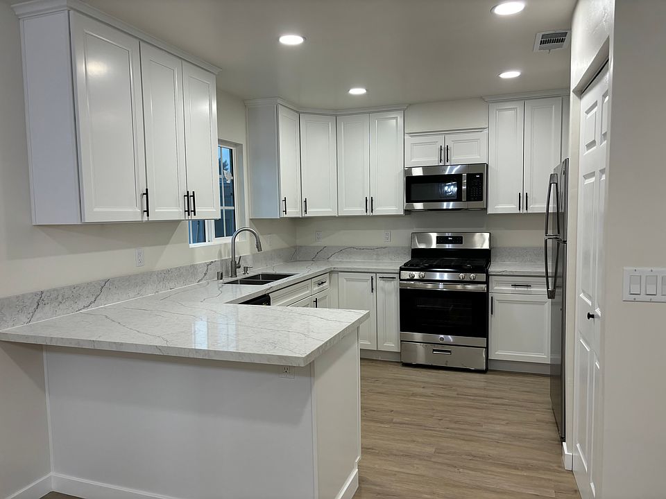 1st image of 643-45 Claire Ave