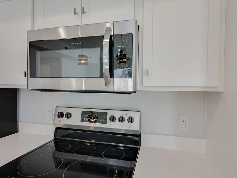 5017 Farnum Ln #201 — Photo 6