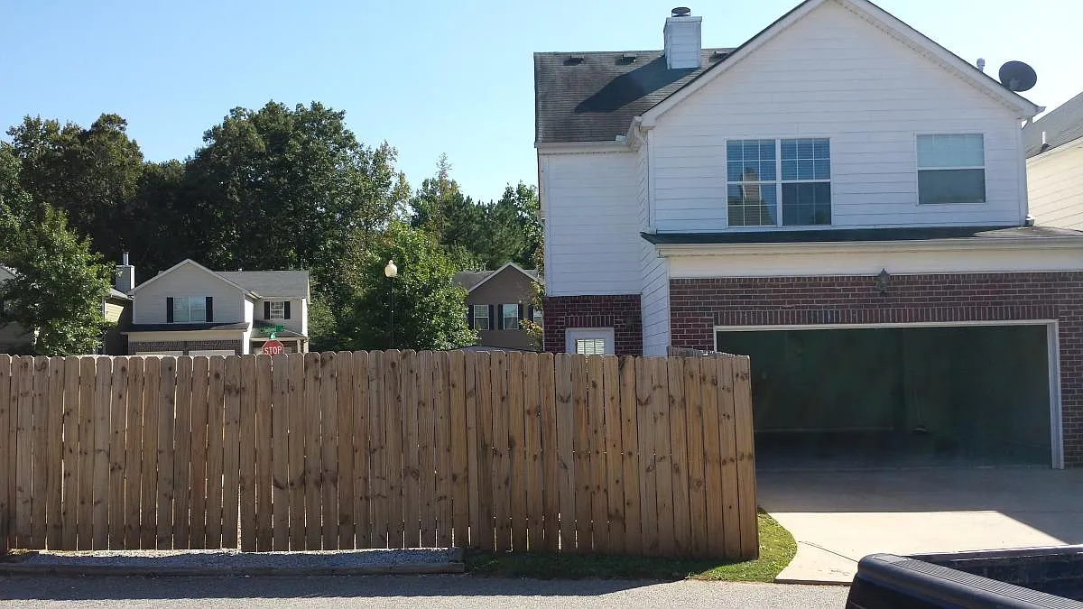 Building Photo - 213 Southwind Ln