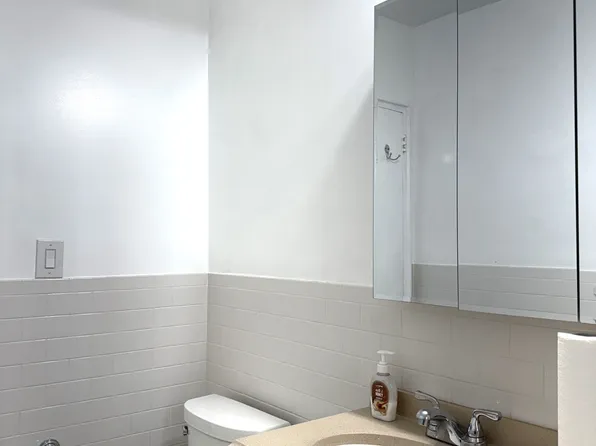 143-50 Hoover Avenue image 19 of 30