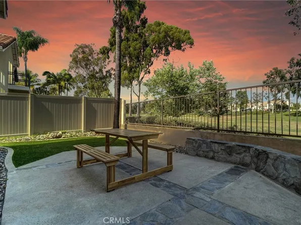 27 Via Floria, Rancho Santa Margarita, CA 92688