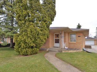 3653 La Salle St, Racine, WI 53402