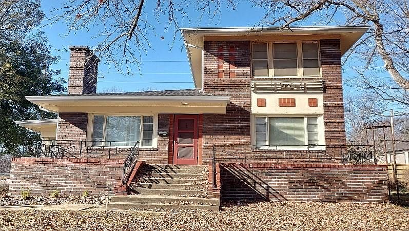 1st image of 1612 S Olive St