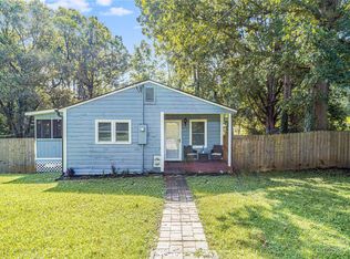 608 E Chestnut St, Stanley, NC 28164