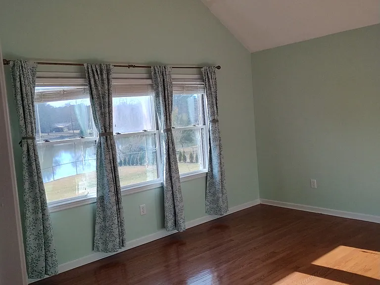 1281 Katie Ln — Photo 9