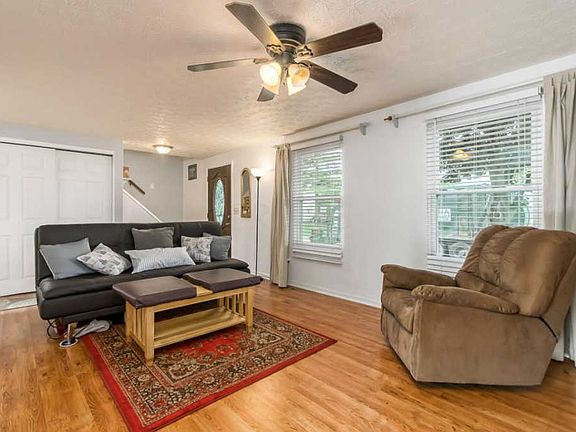 2nd image of 6617 Elm Park Dr