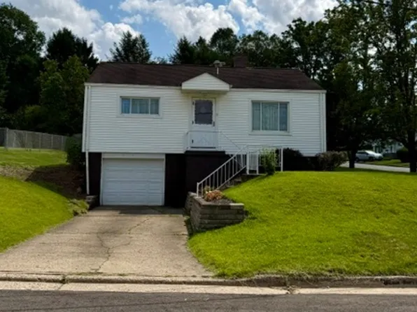 1 Anderson Ct, Monessen, PA 15062