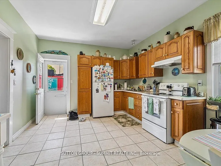 155 1/2 Lake St #MAIN — Photo 20