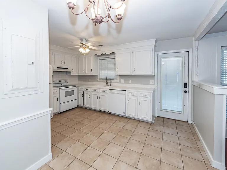 765 Leafwood Rd — Photo 47