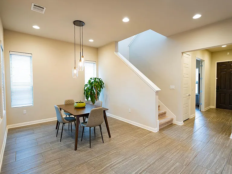 1711 Arcilla St — Photo 12