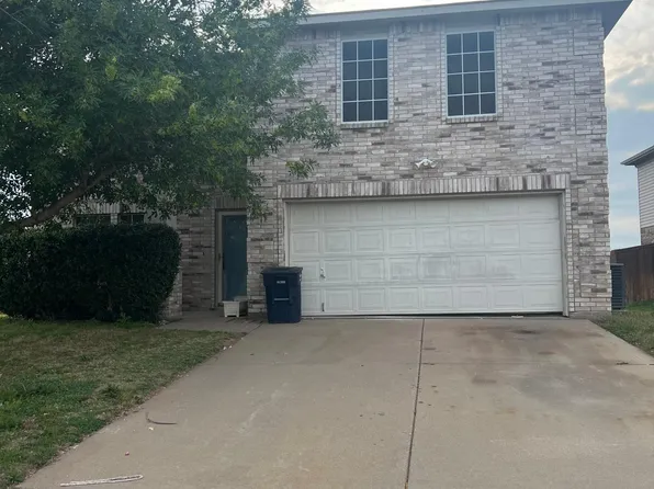 11812 Balliol Ln, Crowley, TX 76036