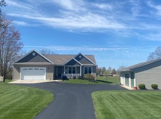 464 Waynoka Dr, Lake Waynoka, OH 45171