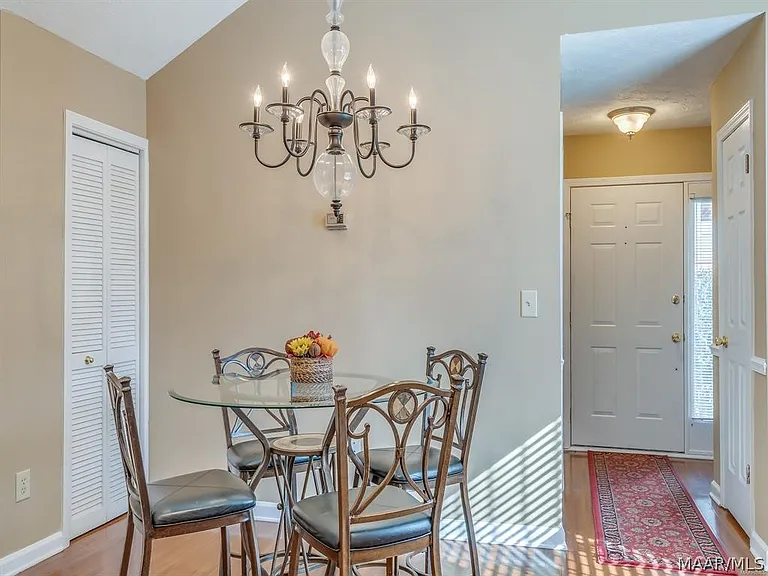 6242 Bell Gables — Photo 4