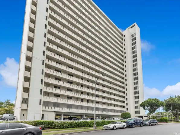 1160 Ala Napunani St APT 806, Honolulu, HI 96818