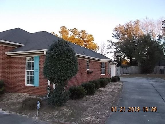 2nd image of 1049 Woodberry Dr