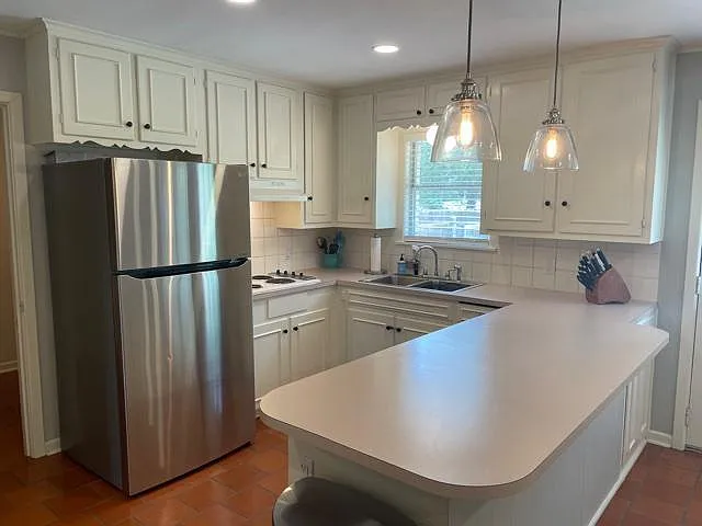 9100 Lark Dr — Photo 7