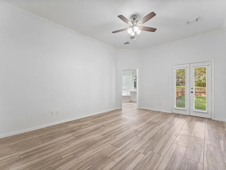 2333 Stableridge Dr — Photo 17