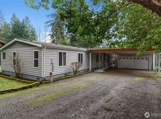 6827 Holmes Island Rd SE, Olympia, WA 98503