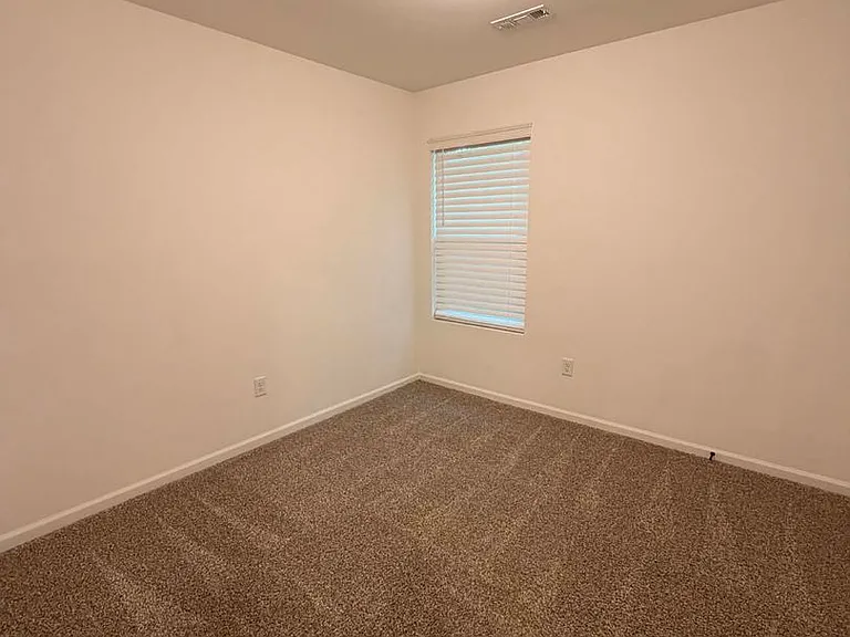 211 S Galena Ave — Photo 8