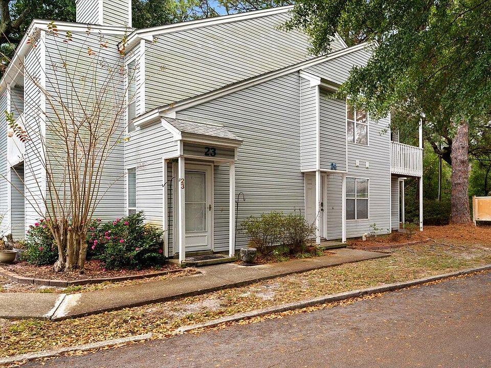 1st image of 31 Park Cir SE Unit 23