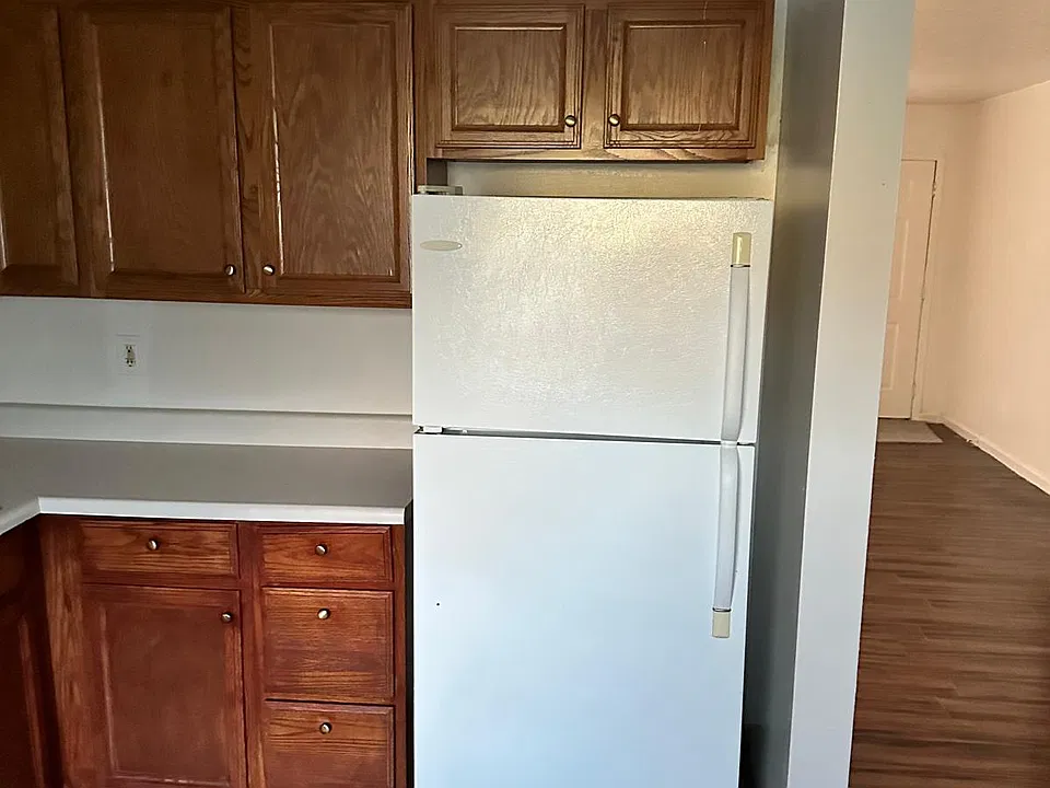 3200 W Lake Ave #3202-B
