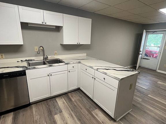 4th image of 301 Cypress St #4