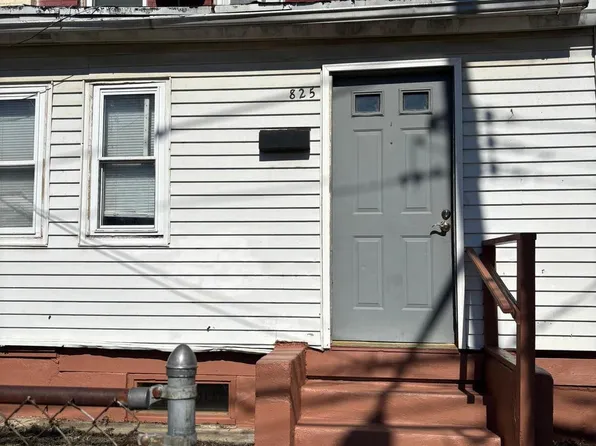 825 Tulip St, Camden, NJ 08104
