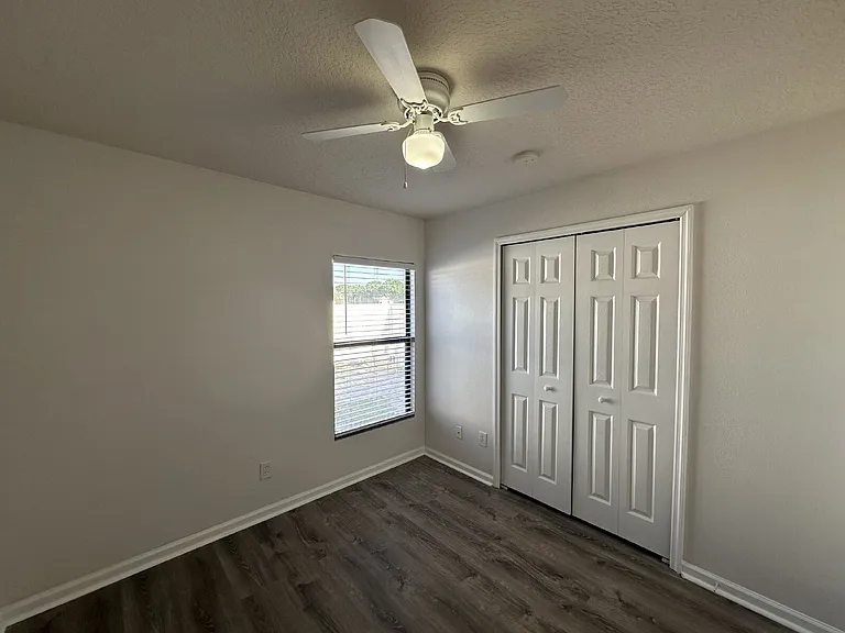 910 Luminary Cir — Photo 15