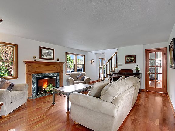 2nd image of 6808 55th Ave NE