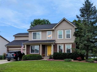 9180 Springwood Ct, Howell, MI 48843